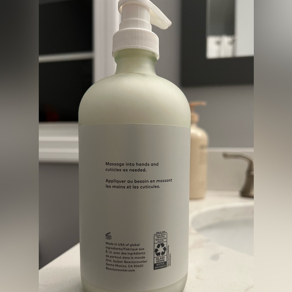 Beautycounter Neroli Softening Hand Lotion - White - Picture 2 of 2